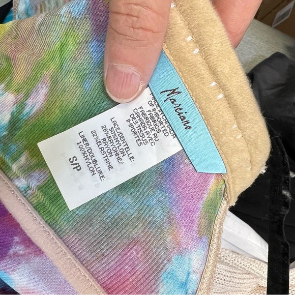 SOLD - Marciano Stunning Lace Corset, Size Small (Never Worn, Made in Canada) - Picture 6 of 7